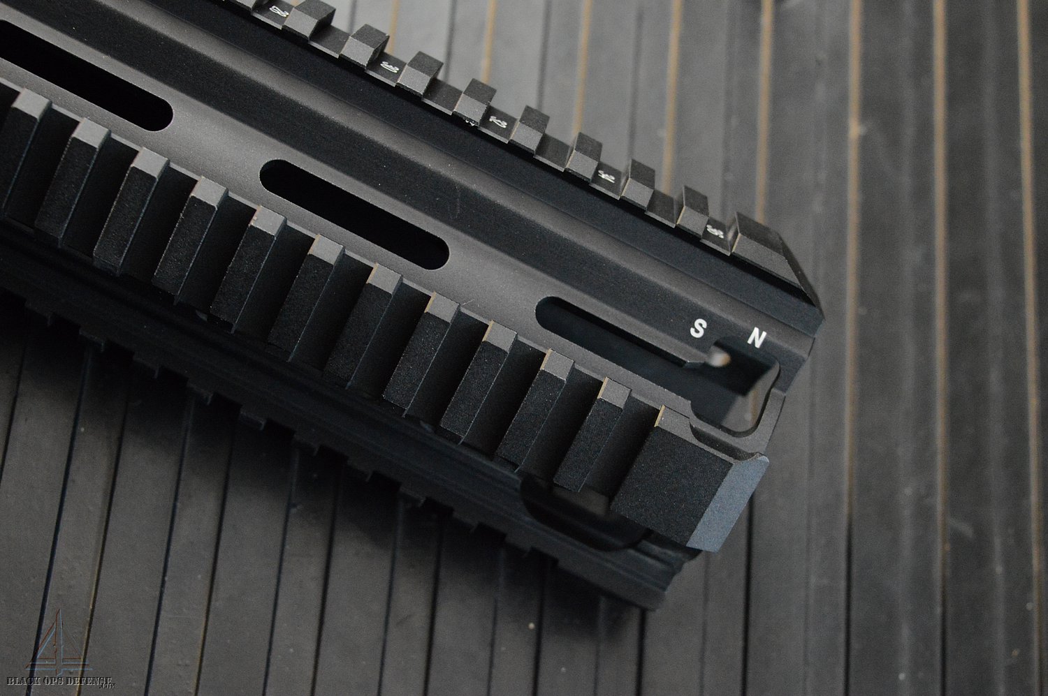 HK 416D Style N-S Cutout Quad Rail Foregrip Handguard Black
